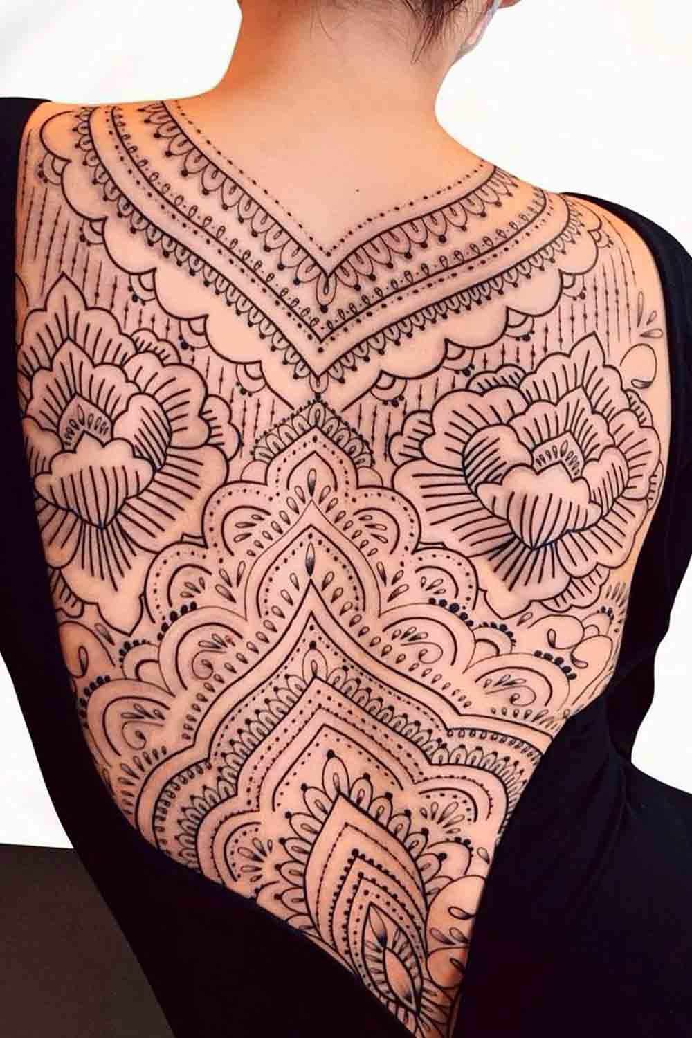 Tatuagens-femininas-nas-costas-3 
