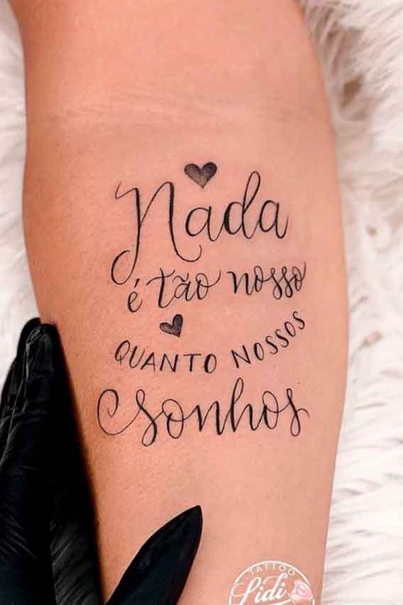 tatuagem-escrita-no-antebraco 