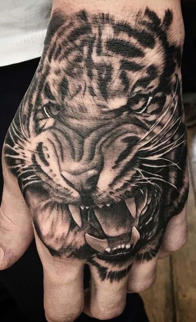 fotos-de-tatuagens-masculinas-de-tigre-28 