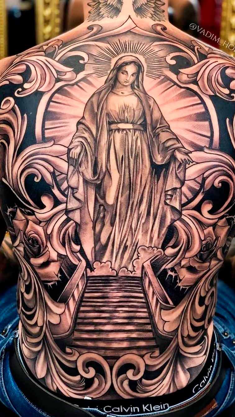 tatuagem-religiosa-cobrindo-as-costas-inteira 