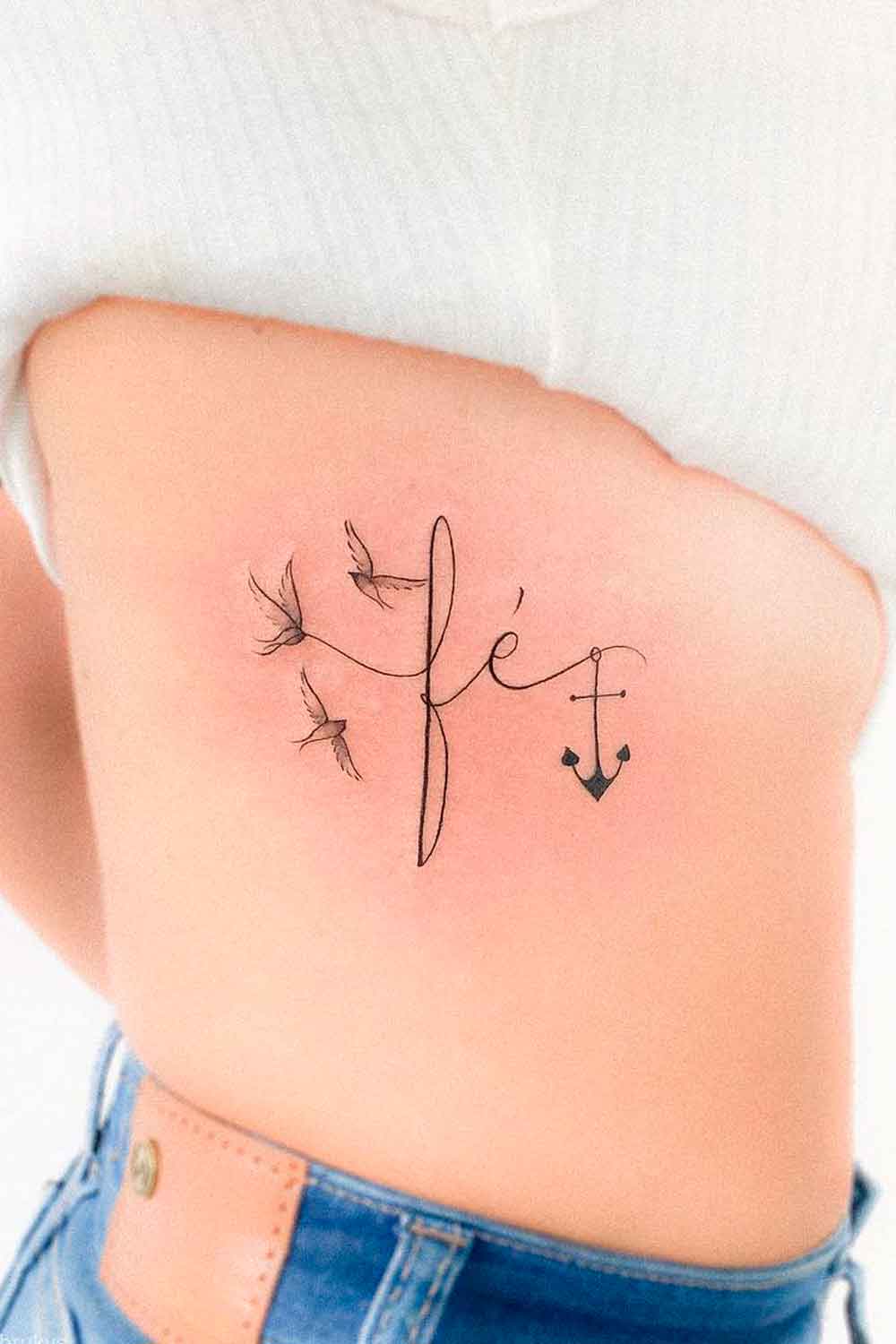 Tatuagens-femininas-na-costela-4 