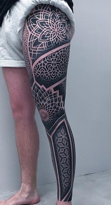 Fotos-de-tatuagens-masculina-na-perna-15 
