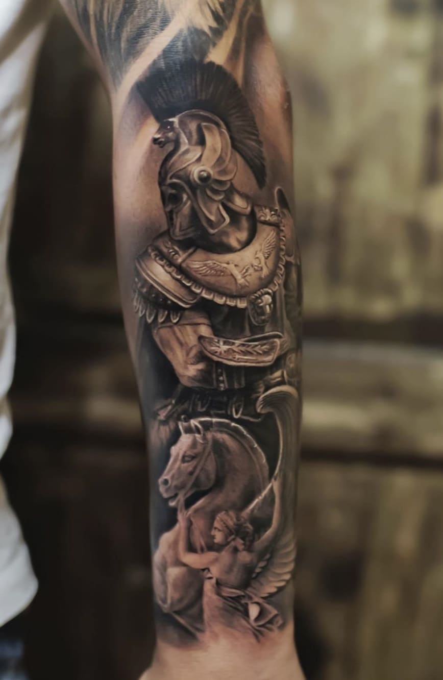 tatuagem-realista-de-gladiador 